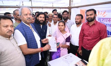 “सरकार आपके द्वार” – सुशासन तिहार के द्वितीय चरण में जनता से सीधा संवाद, मौके पर समाधान