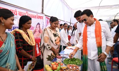 सुशासन तिहार समाधान शिविर में विधायक डॉ. संपत अग्रवाल ने की जन-समस्याओं की समीक्षा*