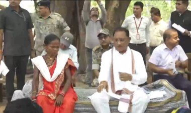 छत्तीसगढ़ के घोर नक्सल प्रभावित इस गांव पहुंचे सीएम साय, इमली पेड़ के नीचे चौपाल लगाकर ग्रामीणों से किया संवाद