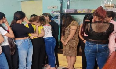 राजधानी के दो होटलों में पुलिस की रेड, पश्चिम बंगाल, उड़ीसा और छत्तीसगढ़ की 11 युवतियों समेत इतने पुरुष गिरफ्तार…