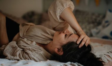 CG- ऑनलाइन हुई विदेशी लड़के से दोस्ती, गिफ्ट में भेजा हीरे की रिंग, लालच में आकर युवती ने किया ये काम, फिर जो हुआ….