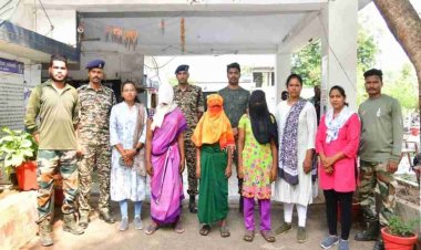 36 लाख के 5 इनामी नक्सली गिरफ्तार, बड़ी मात्रा में हथियार समेत दैनिक उपयोग की सामग्री जब्त