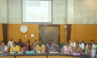 शिक्षक ही गढ़ते हैं बच्चों के जीवन की दिशा: डॉ. वर्णिका शर्मा