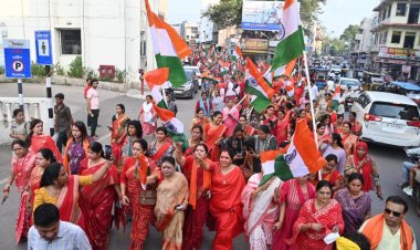 0ऑपरेशन सिंदूर की सफलता पर रायपुर में डेढ़ हजार से अधिक महिलाओं ने उत्साह से निकाली तिरंगा यात्रा0*