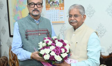 राज्यपाल श्री डेका से विधायक श्री कौशिक ने सौजन्य भेंट की