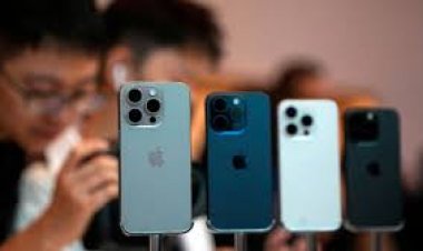 ट्रंप ने ऐपल को चेतावनी दी है कि वह अमेरिका में ही iPhone बनाए