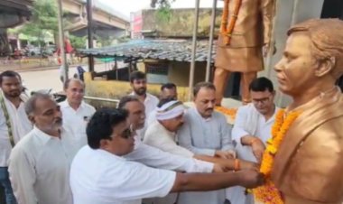 झीरम घाटी हमले की 12 वीं बरसी के मौके पर कांग्रेस नेताओं को दी श्रदांजली