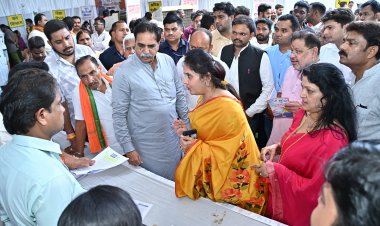 अधिकारीगण समाधान शिविर को गंभीरता से लेकर आमजनों को संतुष्ट करें महापौर मीनल चौबे