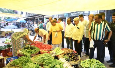 मदर टैरेसा वॉर्ड में एक विशेष निरीक्षण  किया गया, उत्तर विधायक  पुरंदर मिश्रा ने