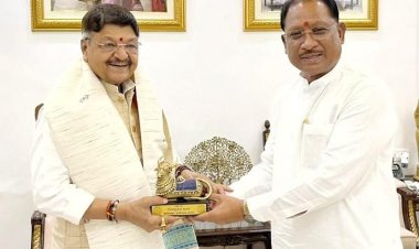 CM विष्णुदेव साय से मध्यप्रदेश के शहरी विकास मंत्री कैलाश विजयवर्गीय की मुलाकात : राज्य और क्षेत्रीय विकास के मुद्दों पर हुई अहम बातचीत