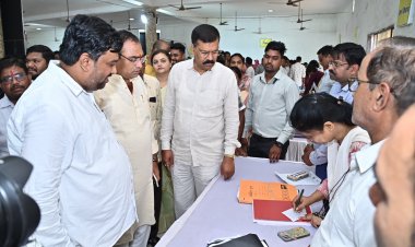 नगर निगम जोन 10 अंतर्गत सुशासन तिहार अंतर्गत देवपुरी गुरूद्वारा सामुदायिक भवन  में आयोजित