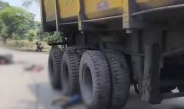 Accident : तेज रफ्तार ट्रेलर ने बाइक सवार युवकों को कुचला, चक्के में फंसकर दो टुकड़ों में बंटा युवक का शरीर
