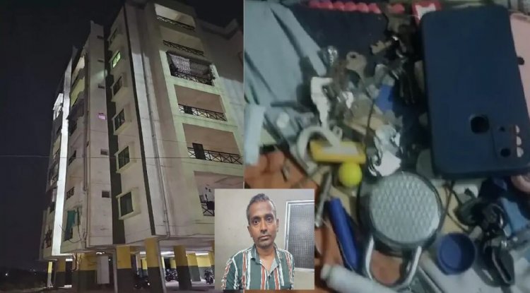 ब्रैकिंग : रेलवे कर्मचारी कॉलोनी में 500 में देता था OYO Room, छापा पड़ा तो आपत्तिजनक सामान के साथ मिली बम बनाने की सामग्री, ऐसे हुआ मामले का खुलासा…..