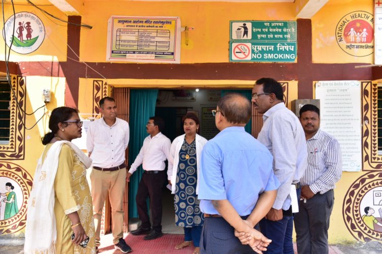 कलेक्टर ने उप स्वास्थ्य केंद्र खालेमुरवेंड का किया निरीक्षण