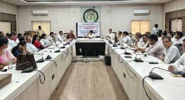 प्री.बी.एड-प्री.डी.एल.एड प्रवेश परीक्षा को लेकर हुई बैठक, नगर निगम आयुक्त ने दिए आवश्यक दिशा-निर्देश