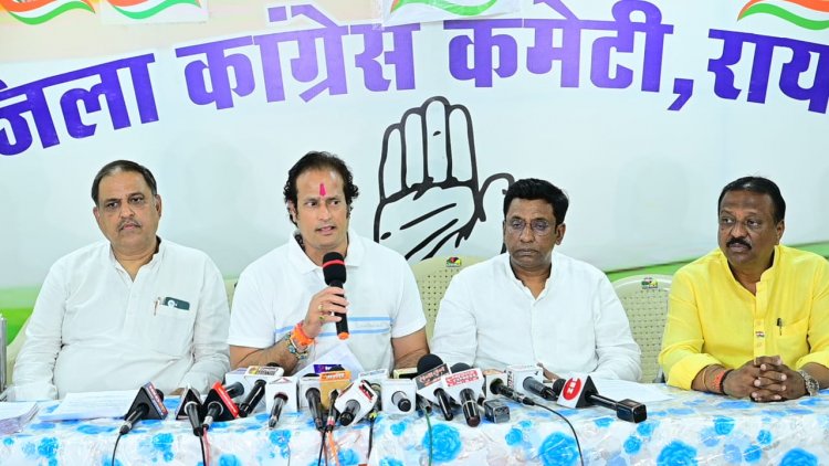 अवैध वसूली कर सरकार और जनता को लगाया जा रहा है चूना. कांग्रेस ने टोल प्लाजा तत्काल हटाने की उठाई मांग