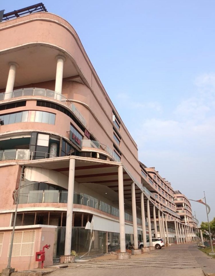 नवा रायपुर का रिटेल कॉम्प्लेक्स : आधुनिक मनोरंजन और तकनीकी नवाचार का नया केंद्र….