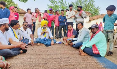 *नकटी गांव में घरों से बेदखली के खिलाफ आंदोलनरत ग्रामीणों से AAP के प्रतिनिधमंडल ने सुनी व्यथा*
