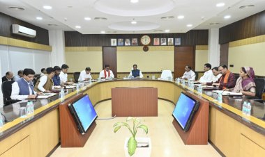 CG : मुख्यमंत्री विष्णु देव साय की अध्यक्षता में कैबिनेट बैठक सम्पन्न, कई अहम निर्णयों पर लगी मुहर…