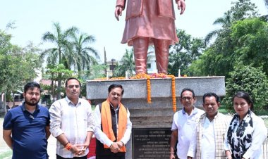 राविप्रा के पूर्व अध्यक्ष नर सिंह मण्डल का पुण्यतिथि पर निगम संस्कृति विभाग अध्यक्ष अमर गिदवानी, जोन 10 अध्यक्ष सचिन बी. मेघानी ने किया नमन