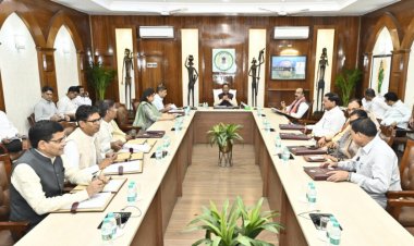 CG Cabinet: छत्तीसगढ़ में साय कैबिनेट की बैठक खत्म, कई महत्वपूर्ण फैसलों पर लगाई मुहर