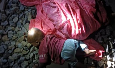 दिल दहला देने वाली घटना : रेलवे ट्रैक पर मिली महिला की लाश, पास में था 5 महीने का मासूम, नजारा देख लोगों की आंखें हुई नम….
