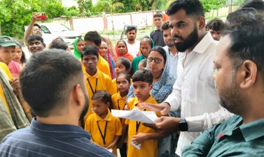सारंगढ़ में स्थित एक मात्र दिव्यांगजन स्कूल एवं आवास को षड़यंत्र पूर्वक तरीके से मान्यता समाप्त कर बंद करने कि कोशिश के विरोध में एन.एस.यू.आई ने जिला कलेक्टर को सौंपा ज्ञापन