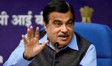 दो पहिया वाहनों पर टोल टैक्स को अफवाह बताया केंद्रीय मंत्री नितिन गडकरी ने
