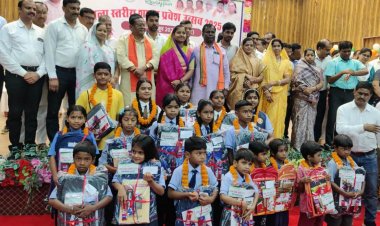 जीवनोपयोगी ज्ञान से ही मिलेगी सच्ची सफलता: मंत्री श्रीमती राजवाड़े