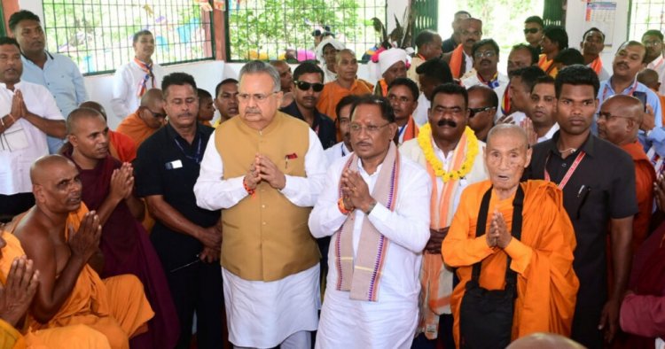 मुख्यमंत्री विष्णुदेव साय ने भगवान गौतम बुद्ध की पूजा कर प्रदेशवासियों की सुख-समृद्धि की कामना की…