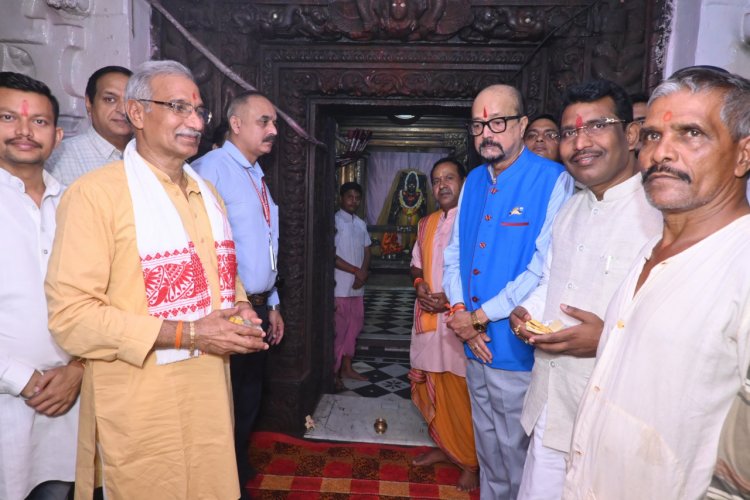 राज्यपाल श्री डेका ने राजीव लोचन का किया दर्शन