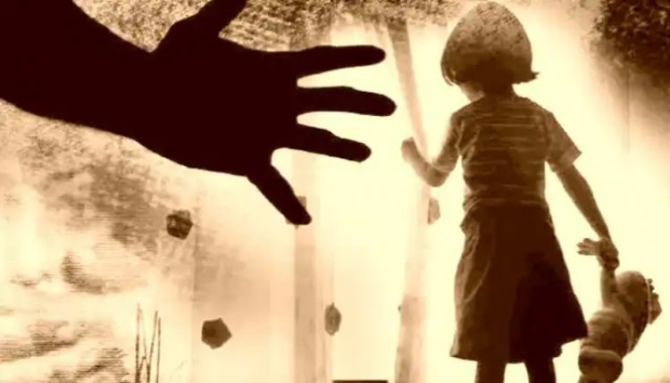 CRIME : रिश्तेदार ने डेढ़ साल की मासूम को बनाया हवस का शिकार, इस हालत में मिली बच्ची