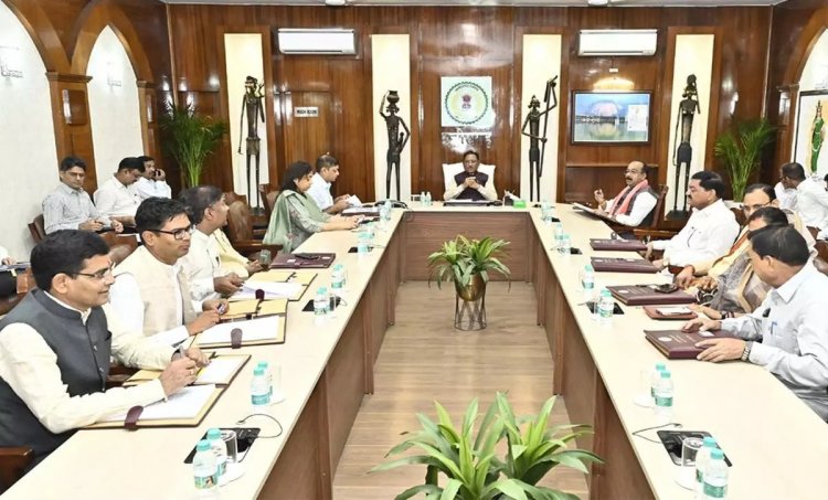 ब्रेकिंग : साय कैबिनेट का बड़ा फैसला, शहीद पुलिसकर्मियों के परिवार को मिलेगी नौकरी….