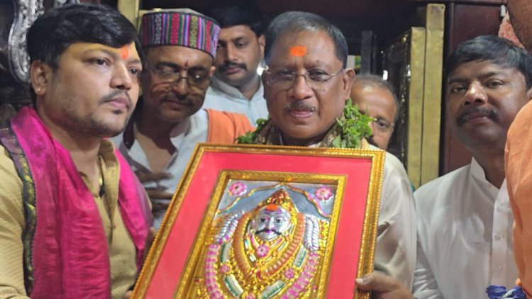 'काशी के कोतवाल' श्री काल भैरव जी के दरबार में मुख्यमंत्री  विष्णुदेव साय ने की पूजा-अर्चना