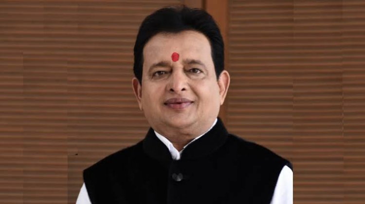 विधायक डॉ संपत अग्रवाल का तीखा वार,कांग्रेस की सत्ता की भूख ने संविधान को जेल में डाल दिया