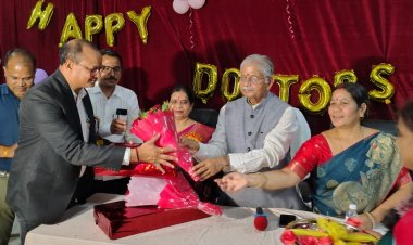 चिकित्सक का जीवन सेवा, समर्पण और करुणा का प्रतीक : कौशिक