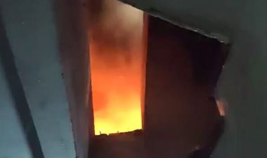 स्टेशन रोड के इंदिरा मार्केट में लगी भीषण आग, शहर में तीन दिन में दूसरी बड़ी आगजनी की घटना