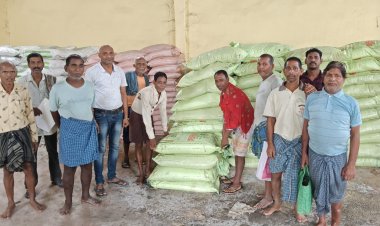 जिले के कुल 69 सहकारी समितियों के माध्यम से अग्रिम भण्डारण कर किया जा रहा खाद वितरण