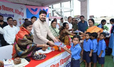 विद्यालय बच्चों को न केवल गुणवत्तापूर्ण शिक्षा प्रदान करता है बल्कि उन्हें संस्कार, विचार और वैश्विक नेतृत्व की दिशा में तैयार करने में अहम भूमिका निभाता है-अनुज