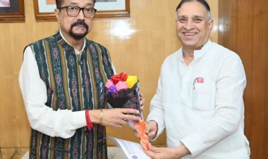 राज्यपाल श्री डेका से महावीर अंतरमहाद्वीपीय सेवा संगठन के महासचिव ने की सौजन्य भेंट