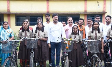 एक भी बच्चा छूटेगा, शत-प्रतिशत शिक्षित भारत का संकल्प टूटेगा*