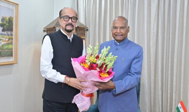 पूर्व राष्ट्रपति श्री कोविंद से राज्यपाल श्री डेका ने की सौजन्य भेंट