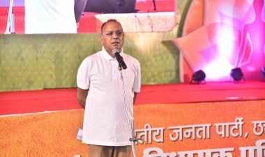 श्री चंद्राकर ने कहा जो स्थान शरीर में प्राण का होता है, वही स्थान राष्ट्र में ‘विराट’ का है।