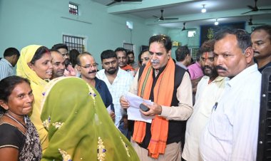 रायपुरा में जन चौपाल में विधायक राजेश मूणत का निर्देश – अवैध प्लाटिंग पर सख्त कार्यवाही करें अधिकारी*