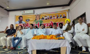 आदिवासियों के हितों की रक्षा करने में सरकार नाकाम -डॉ. संदीप पाठक, प्रदेश प्रभारी, AAP, छग