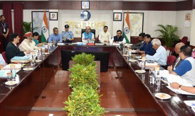 राज्यपाल ने विश्वविद्यालयों से गुणवत्ता सुधार करने रोडमैप मांगा कुलपतियों के साथ विचार-विमर्श