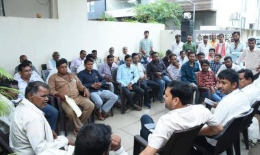 आपका विधायक हमेशा आपके साथ हैं-अनुज