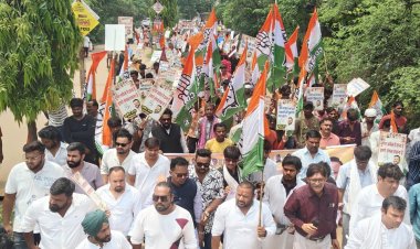 प्रदेश स्तरीय आर्थिक नाकेबंदी में हजारो कार्यकर्ताओं के साथ मौजूद रहे भूपेश बघेल