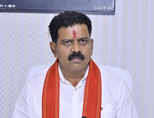 मरकाटोला घाट सड़क हादसे पर उप मुख्यमंत्री विजय शर्मा ने जताया गहरा शोक, घायलों के बेहतर उपचार के दिए निर्देश