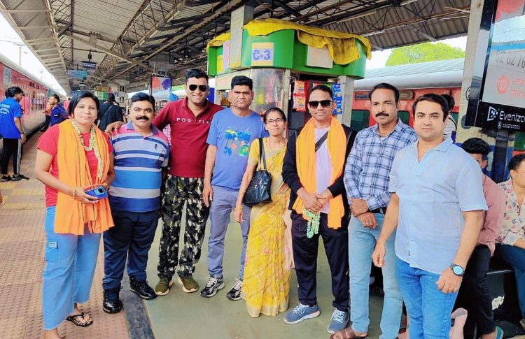 बोल बम जयकारों के साथ अमरनाथ यात्रा पर जवाहर नगर मंडल अध्यक्ष एवं प्रभारी रवाना।